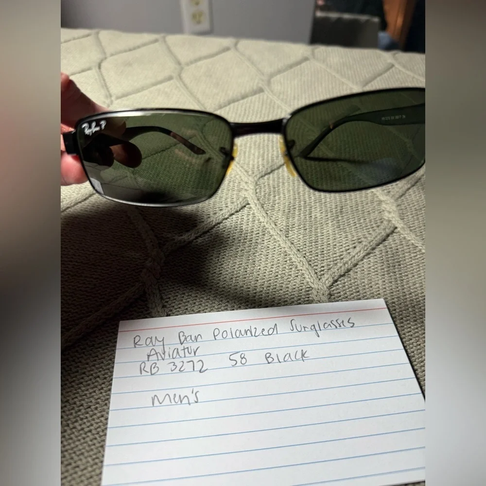 Vintage Ray-Ban Aviators Polarized Retro Men’s Sleek Black Green RB 3272 006 G15